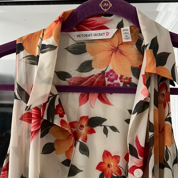 Victoria Secret xs cover up floral button up dress pre-own - Picture 1 of 4